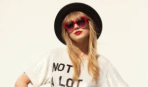 Taylor Swift and One Direction,my idols. I'm a full time Swiftie and a Directioner. Do tweet me for a follow back. ☃