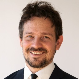 Interaction and Interface Designer, IDEO Alumni, Professor at OTH Amberg