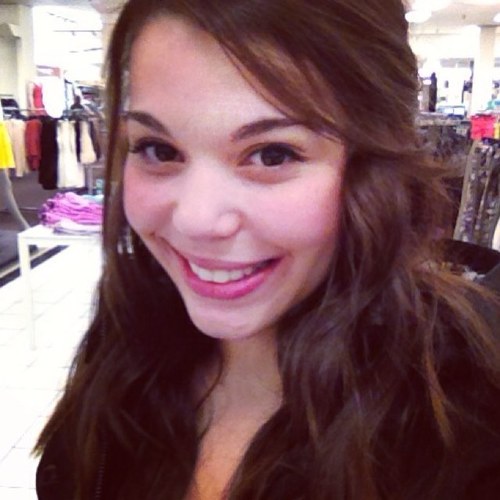 amyy56's profile picture. 