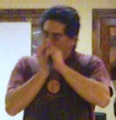 integrante del grupo AHURA VÁ!!!!  canto y toco la armónica, hago buenos asados y vinos artesanales.... y  cerveza artesanal en San Juan , Argentina