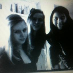 Heyy Liesiee, je bent super lief en ik hou van jee =) LIESIE & WENNIE FOREVER JWZ xdd xx @wenniexx