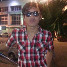 simpLE BOy!!:) truzkan bjalan selagi edop..^___^