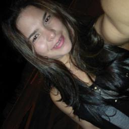hermosa, cariñosa, inteligente divertidad y con una family hermosa