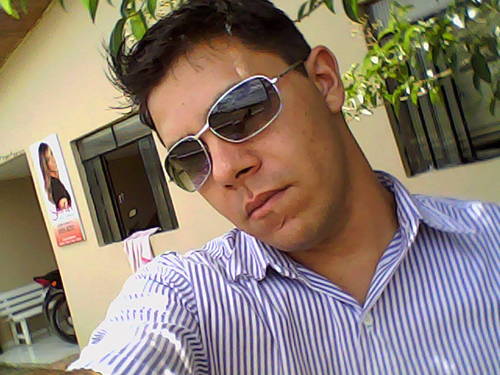 sou universitário faço  matemática!!!