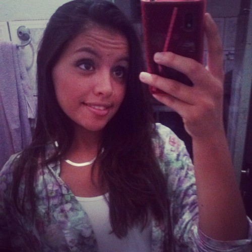 Ser feliz agora está dependendo somente das minhas decisões. {...} [ adriana martins, 17 anos, sagitariana, namorada do kennedy e são paulina]