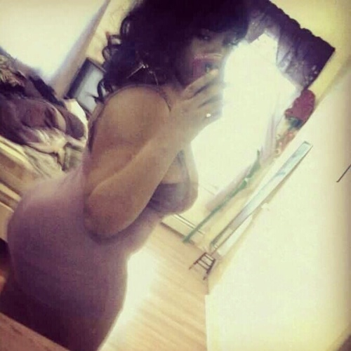 thick Chocolate freaky girl  who’s full of fun! follow me I follow back! #teamfreak #teamfocus 
#
teamgetmoney