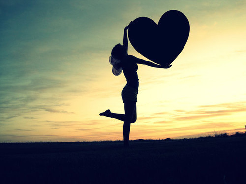 Just a average teen girl , that's fell head over heals with one amazing teenage boy♡