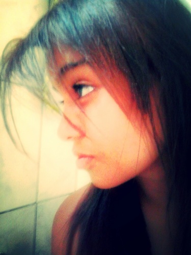 Sou uma menina feliz alegre extrovertida brinkalhona seria sistematica amo minha familia amo meu namorado..!! sz.!! sou Evangelica