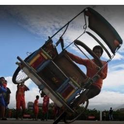 Menggugah literasi media melalui informasi yang mendidik, humanis, menumbuhkan empati dan inspiring. Makassar Punya Mimpi. Kamu ?