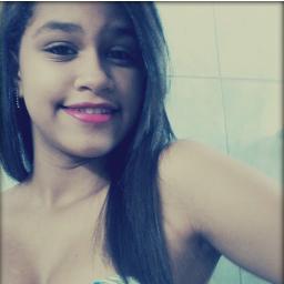 Leonina , Chata , Mega Ciumenta , odeio falsidade ! Amo meu namorado @MaxswellHygor_ ♡