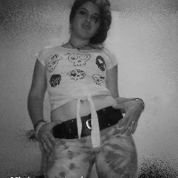 -' ME GUSTA ESTAR AL PEDO! JE ES LO MAS COMUN! ;) 
Y JODER CON AMIGO TOMANDO QUILMES ♥