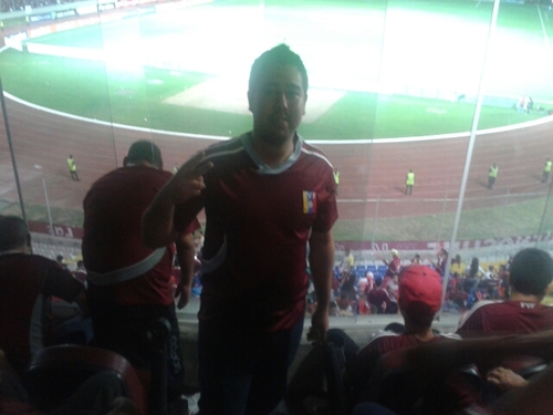 Asesor de Seguros! amante del deporte, 100% azulgrana, amante de mi pais y de la vinotinto.