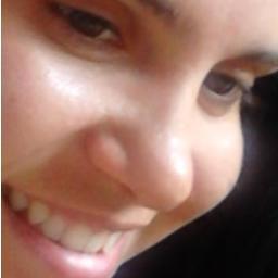 sou sã e sou louca quando preciso...sou apenas euu...comprometida(casada), sem filhos e vivo do jeito q me convem viver..