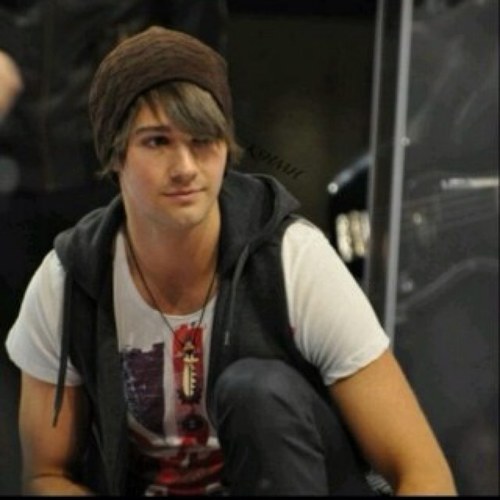 ILoveBTRDaily's profile picture. #DutchRusher DIBS ON JAMES!! :) much of love to Big Time Rush : my inspiration and heroes :D #ProudRusher :) second twitter acount @kayaMaslow