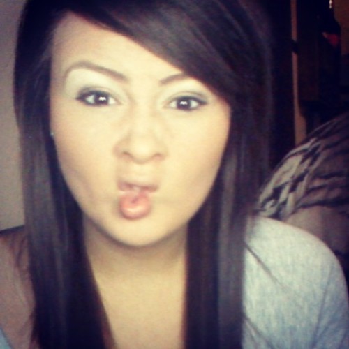 __♥iℓℓe s t. i'm not afraid to drop any bitch. I♥Chicken #Leo #HustleNation ;D