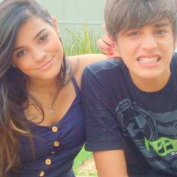 ∞ Melhor amigo,obgd por esses anos de amzd! Saiba que te amo muito,meu amor! poor: @LarissaBii_ :)