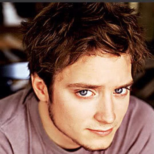 Justin Black here. I'm the boy that no one talks to. {HP/LOTR roleplay account}