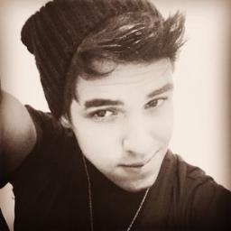 I believe and fight for my dreams! ϟ Oficializado pelo cantor.