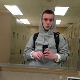 http://t.co/6WAkbnwaBZ | http://t.co/YIiZVKyYP4 | Love playing gamebattles and Im looking for people to do tourneys with and stuff | Follow me and i follow back