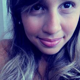 - Não deixe de ser quem você é , por causa de uma opinião qualquer ! :)
