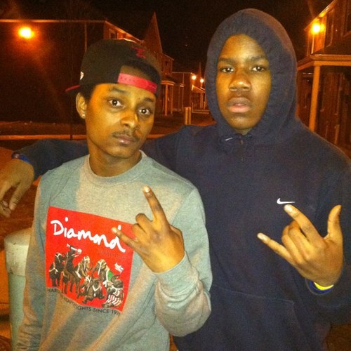 #TeamDarkSkin,#TeamWild,,#TeamFollowMeFollow back. #TeamSwaqq.i #TeamSingle #TeamGettinHoes #TeamNike#FreeRellz#RwgMILLZ