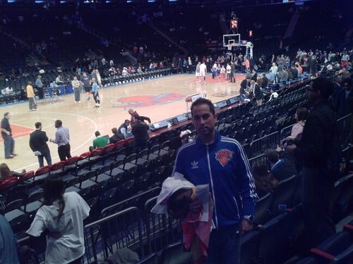 Entrenador superior de baloncesto y docente de e. física,me gustan los retos y aprovechar el momento