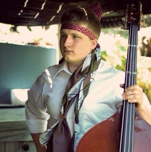 gabrieltrumn's profile picture. Student, reader, copy editor, aspiring writer, and sharer of Internet things.