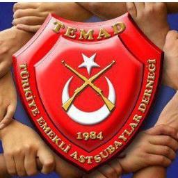 illakipes's profile picture. Dalından ayrı düşen her yaprağın hüznünü yaşıyorum şimdi ey hayat! Sararmış, gazel olmuş, solmuş ve rüzgarın önünde savrulan yaprakların hüznünü…