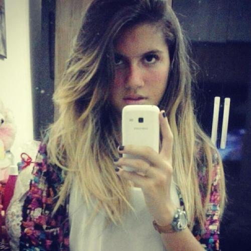 Amo surfar,ir a baladas *-*