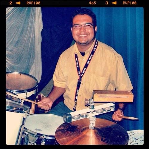 Licenciado en Educación Musical por la Universidad de Carabobo, Estudios Musicales: E.B.M.M. Augusto Brandt de Puerto Cabello, Músico, Professional Drummer