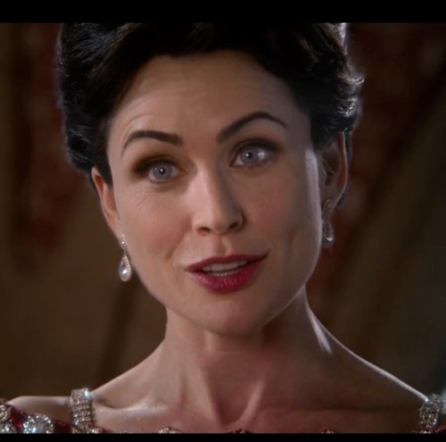 As long as Snow holds the spirit of goodness in her heart she will always have me. #OriginalQueenEva #RP #Parody
