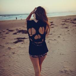 Hi! My name's Tess Linaberry:3* follow me,please Follow Back ♥My facebook:http://t.co/e7uQu97oYZ