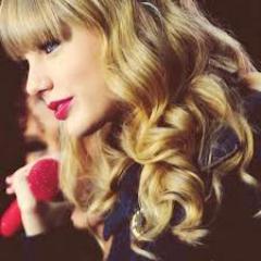 中３で、taylor swiftが大好きです☆