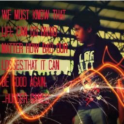 LOVEs @hungerGames , loves @music , @owlcity , @dubstep , @electronics , @FOOD , @doodle , @HeroesOfNewerthGAMER , @emo!! @RAP!!! @ptxofficial