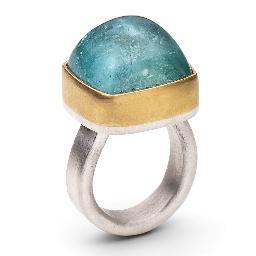 Handmade in Cornwall, I create stylish, modern designs to order, specialising in wedding rings. Visit my website on http://t.co/0CuIsK56