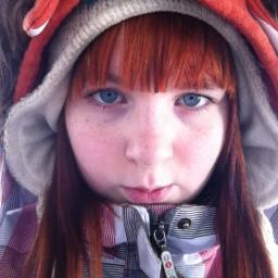nothing much to know about me, i love musique mostly country and follow me and i will follow back