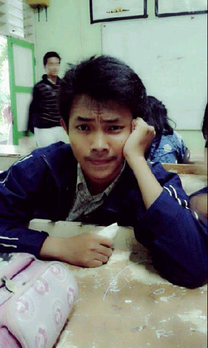 Akhmal_nasrul's profile picture. Amalia dinda ({})