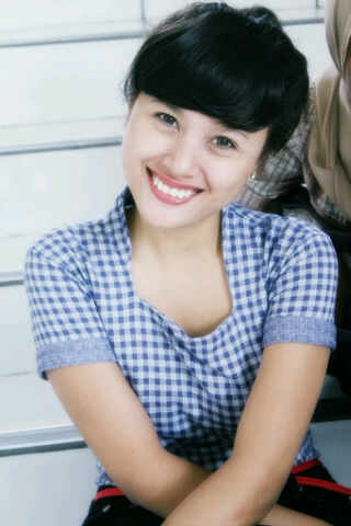 STRONG woman's personal, Although tears were streaming down his cheeks, he was able to say, I'm fine :))