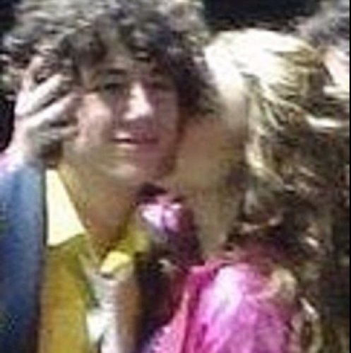 OhSnapItsJonas's profile picture. I cant describe myself in less than 160 characters.Joe Jonas ReTweeted Me: 9/6/10 5:30 AM. Michael Yo ReTweeted Me: 12/20/10.Austin Mahone ReTweeted Me 4/29/13.