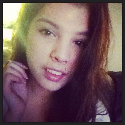 Canadian. College dropout. Figuring it out. 20. #lady
Instagram: ambssdel