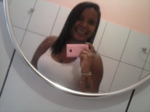 (...) Cada passo que damos merece ser reconhecido ! Deus pode me julgar, somente Ele; o resto é igual mato , só Cresce ..