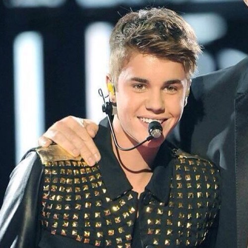 Justin is the most perfect boy in the world, he has everything and thats the reason that I love him.