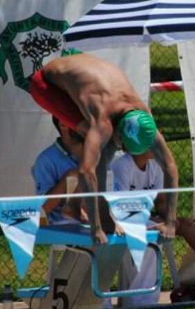 Estudiante de Biologia en la US y deportista. Soñar es querer, querer es poder. La distancia entre un sueño y la realidad se llama... DISCIPLINA