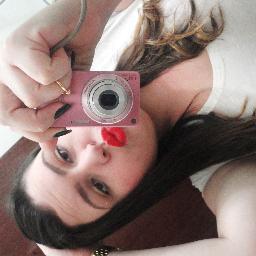Para você que me julga, lhe proponho uma conversa para que tire suas próprias conclusões e não vá pela cabeça dos outros! (Eterno Chorão) ♥