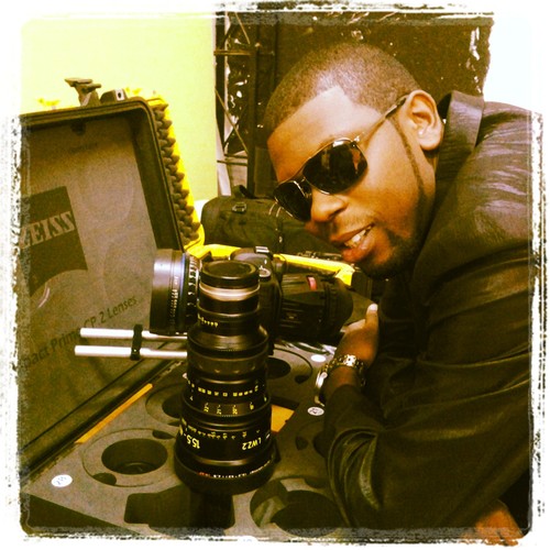 DjDamost's profile picture. Animador e ya isso mesmo !!!! Membro da #TeamDeCarga ( 6djs de Moz )