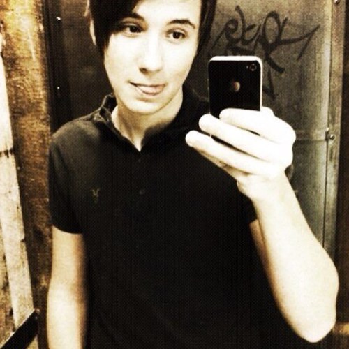 {anna*kelsey} one day youtubers were found and we dont really know what happened except we're obsessed