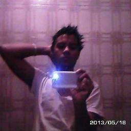 Você sabe que alguém te ama não pelo que ele fala, mas pelo o que faz. O amor não sobrevive de teorias.