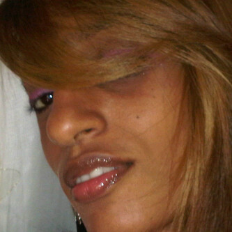 Soy una flakita linda, sencilla, coqueta y un poco rusa pero soy jevii para quien sabe tratarme soy toda una chulería en pote.