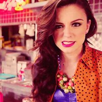 PINK GIRL♚ (@looov_1d) 's Twitter Profile