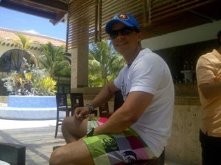 Dominicano, amante de Running, en la búsqueda incansable de respuestas discutiré hasta el cansancio.